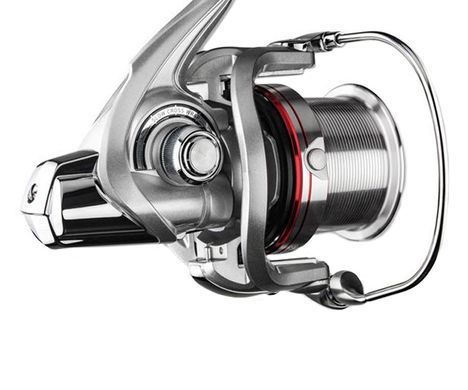 Котушка Daiwa 18 Emblem Surf 35 SCW QD